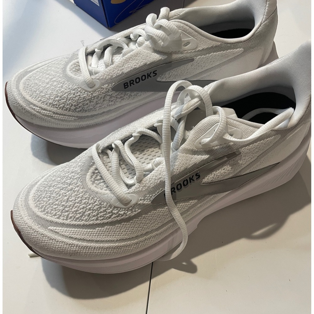 Brooks Revel 9 Womens Running Shoes White Grey Black 120489 1B 135 Size 7.5 - Picture 6 of 6
